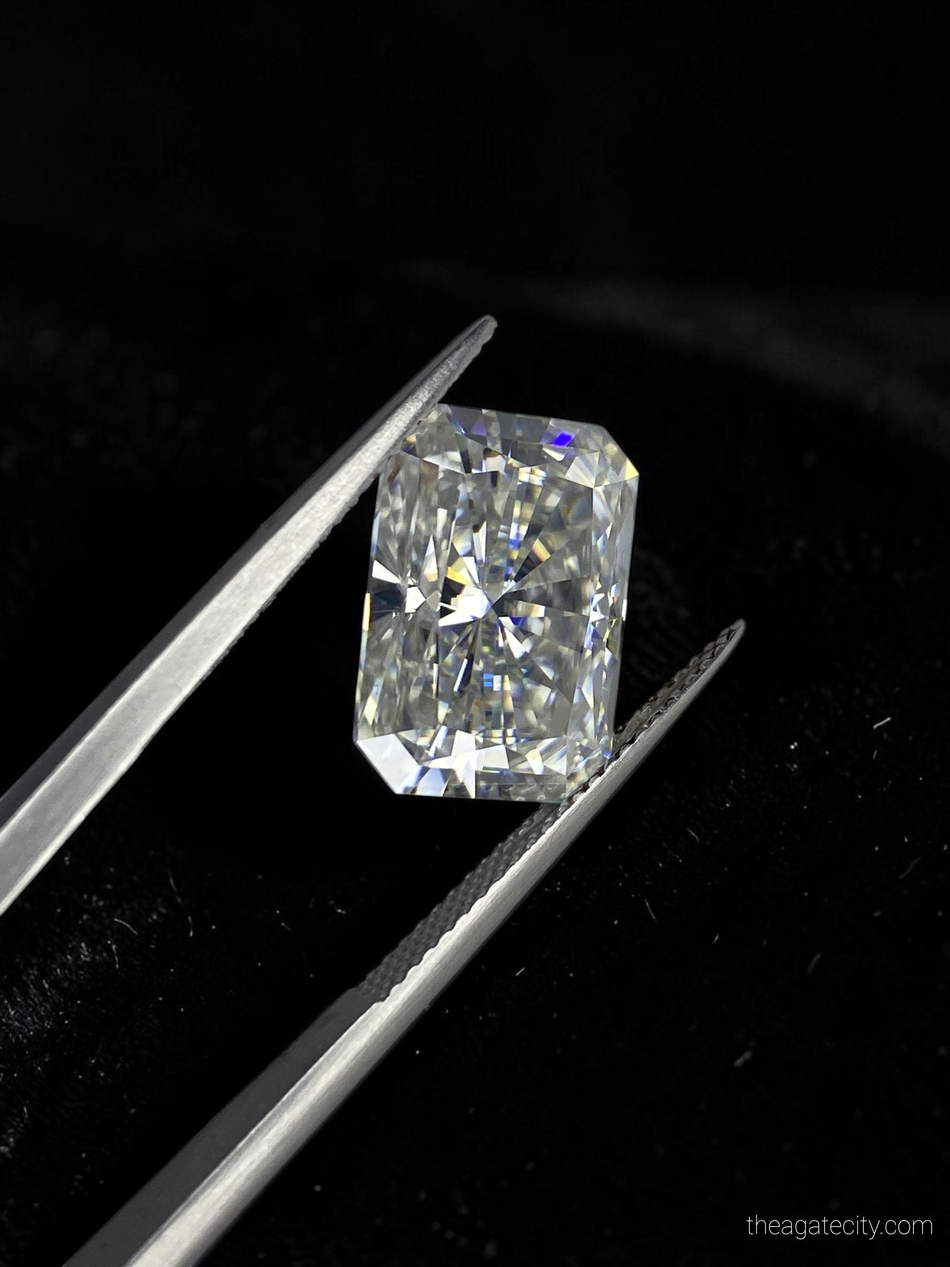 Loose Moissanite Radiant Cut D Color VVS1 | Brilliant Sparkle | Diamond Alternative Stone - 2